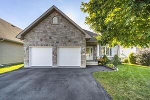 Casselman House for sale:  3 bedroom  (Listed 2023-09-13)